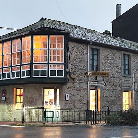 Apartamento Piso Céntrico Amplio, Luminoso, En Casa De Piedra Guitiriz Exterior foto
